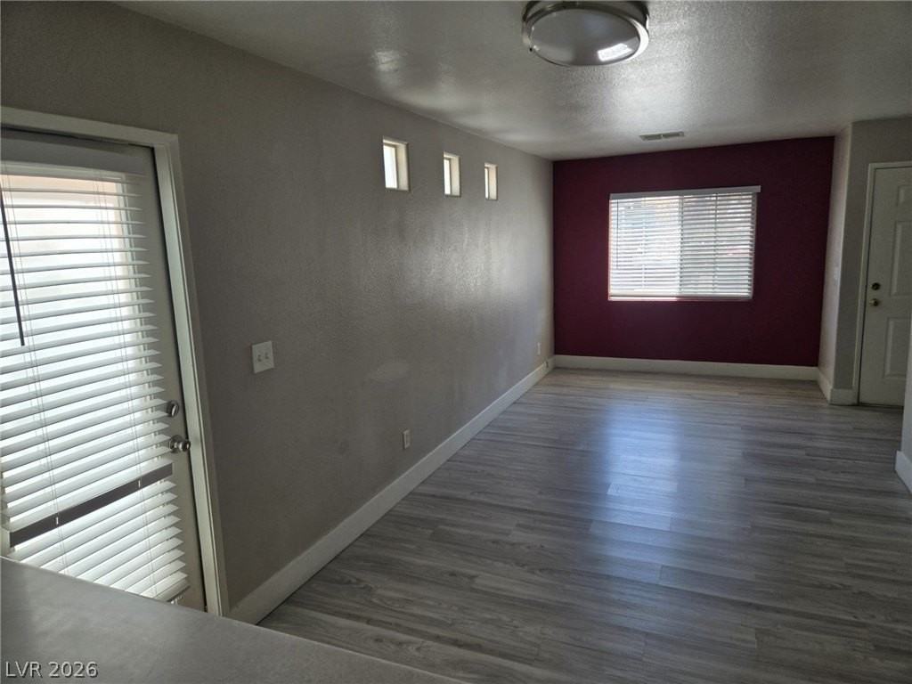 5270 Paradise Skies Ave - Photo 5 of 17