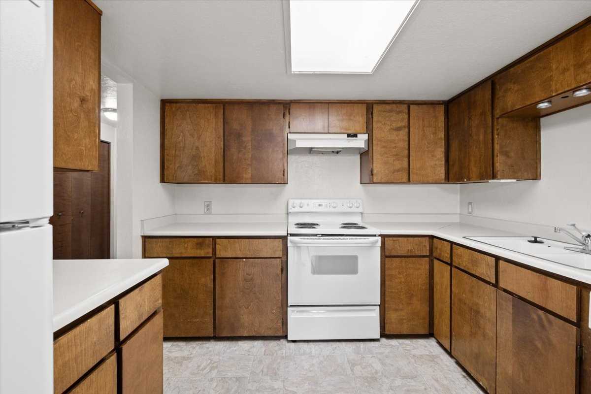 834 Olympic Ave #1 - Photo 3 of 17