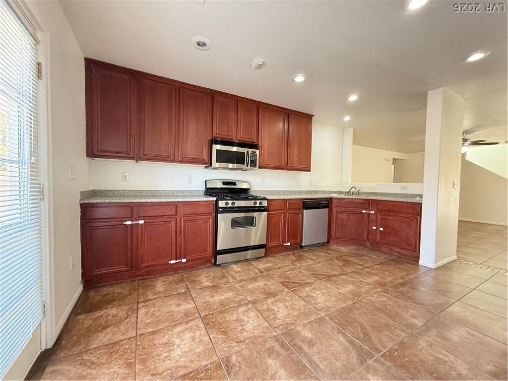 11087 Deluna St - Photo 6 of 24