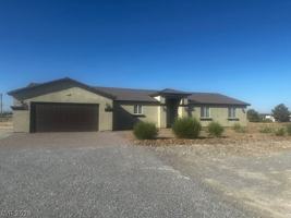 featured image of 2101 E Dandelion St