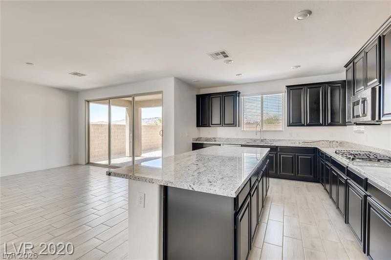 719 Foreign Reef Way - Photo 3 of 38