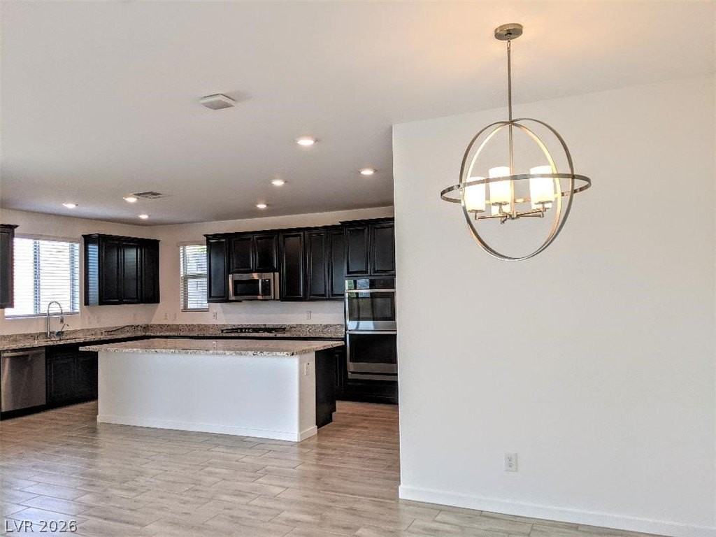 719 Foreign Reef Way - Photo 7 of 38