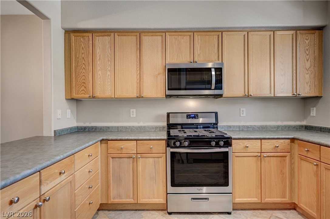 10592 Valdosta Ave - Photo 7 of 50