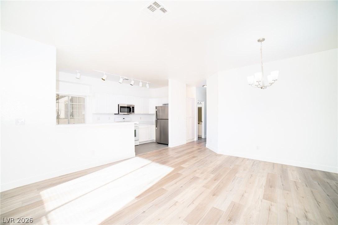 5112 Jordan Frey St #203 - Photo 5 of 22