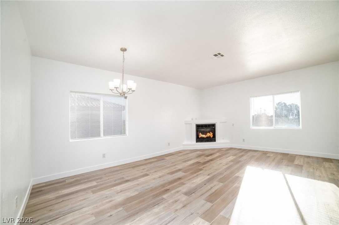 5112 Jordan Frey St #203 - Photo 7 of 22