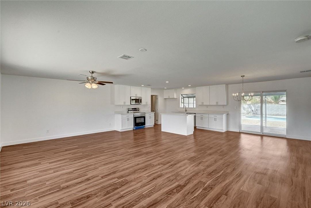 1580 Quarter Horse Dr - Photo 3 of 49