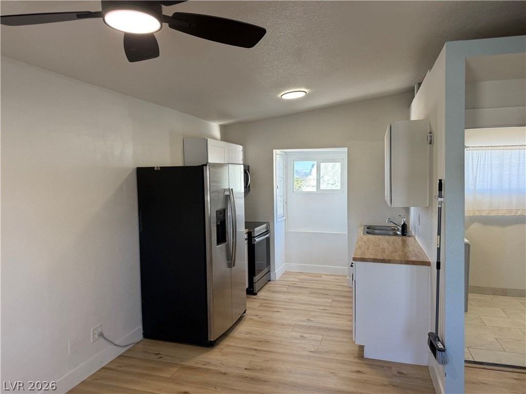 659 Avenue D #659 - Photo 5 of 6