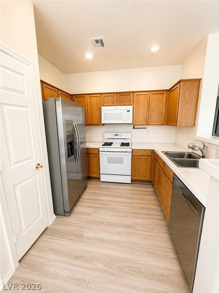 11235 Dolcetto Dr - Photo 3 of 8