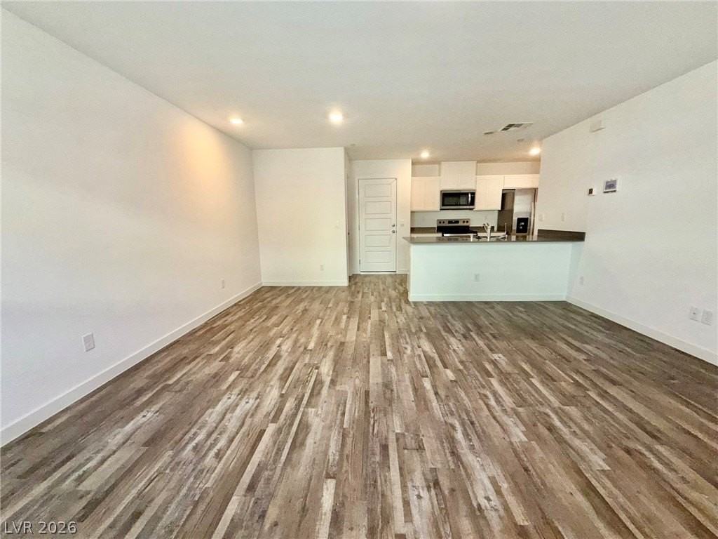 913 Rosy Starling St - Photo 4 of 22