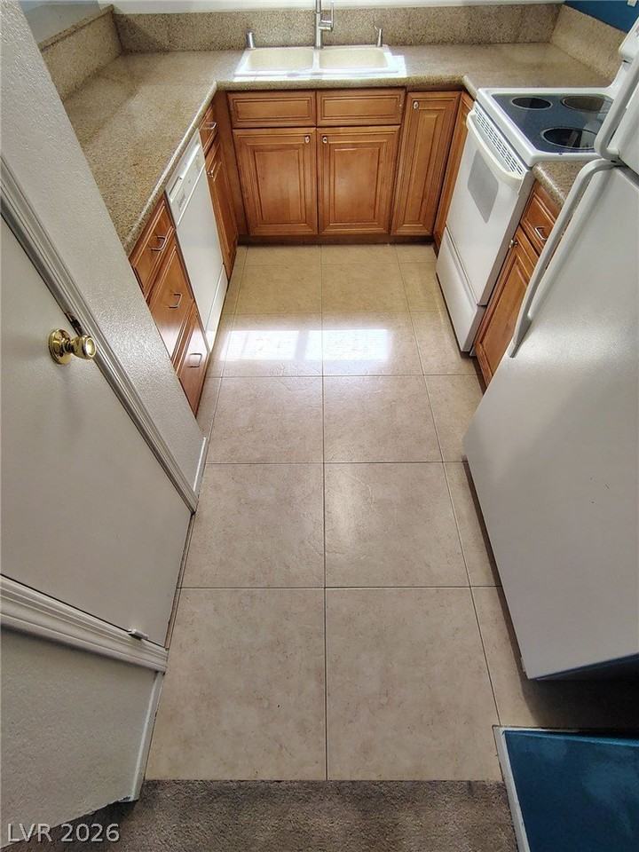 6877 Tamarus St #201 - Photo 3 of 8