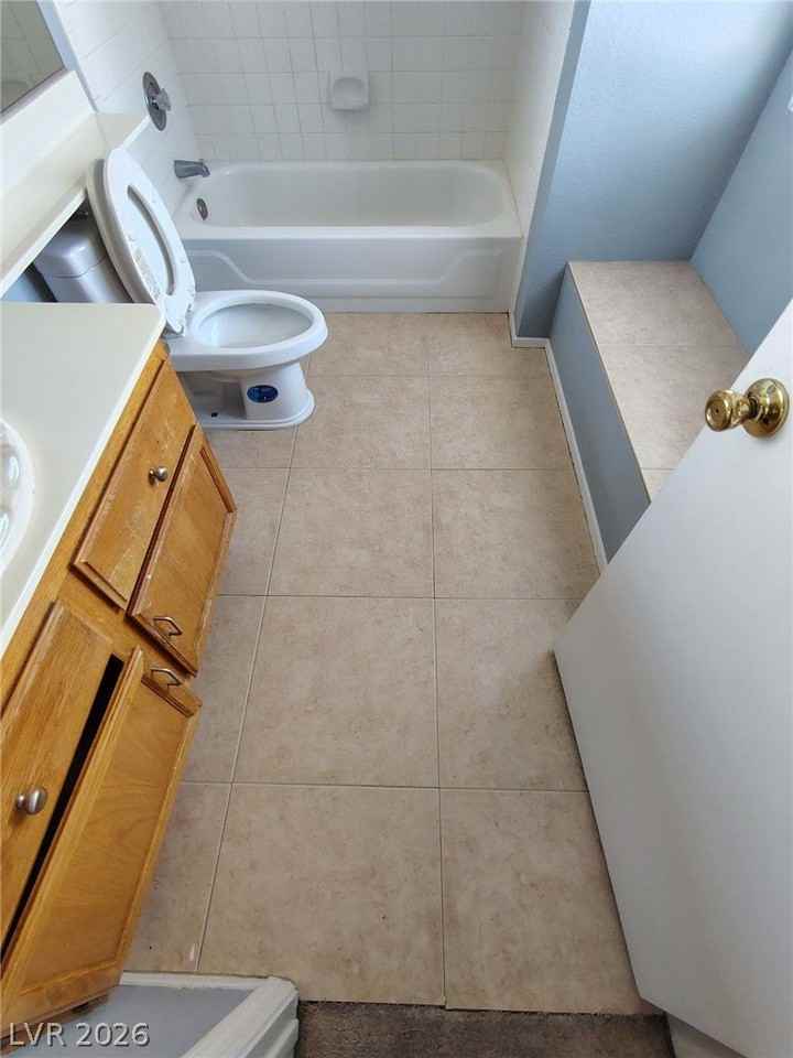 6877 Tamarus St #201 - Photo 4 of 8