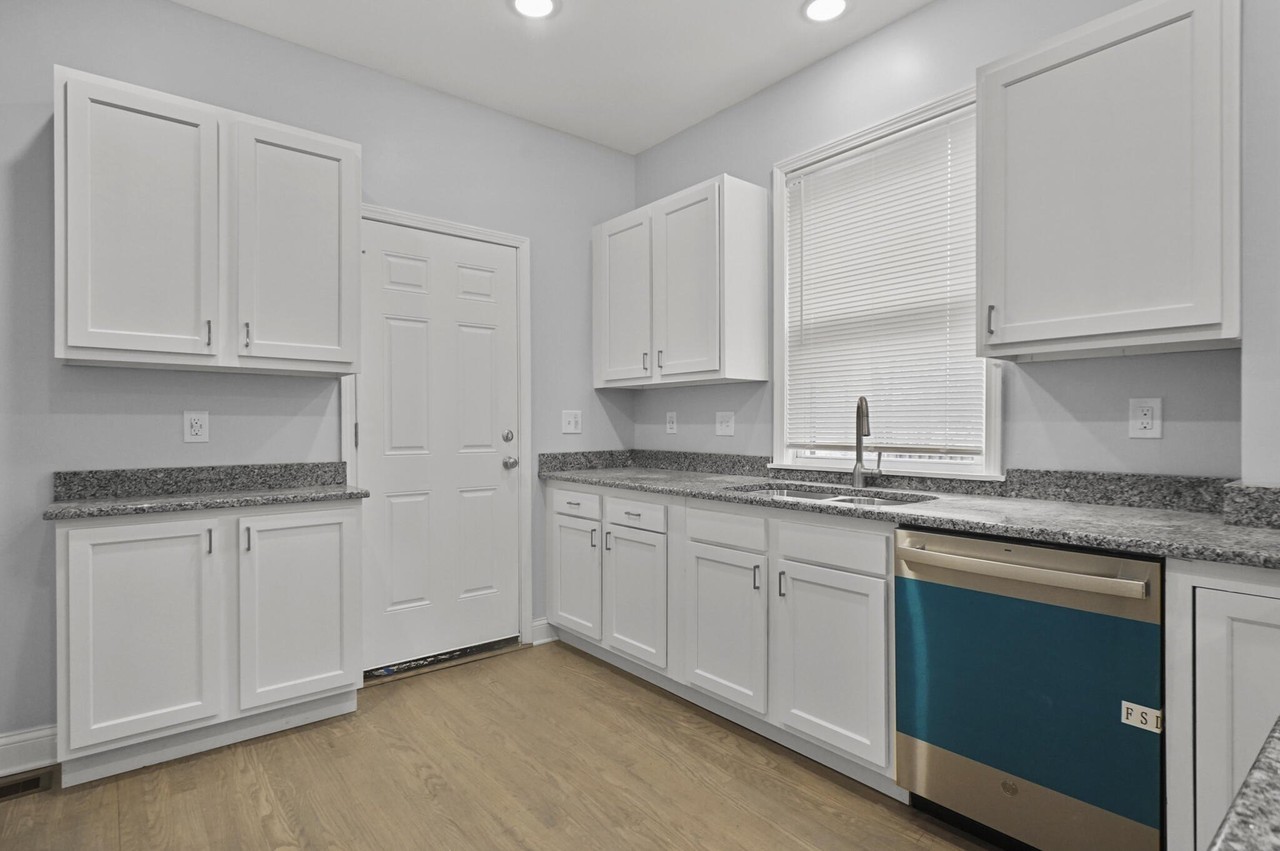 92 W Philadelphia St - Photo 3 of 18
