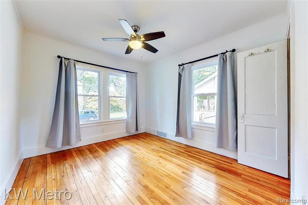 865 W Marshall St - Photo 4 of 23