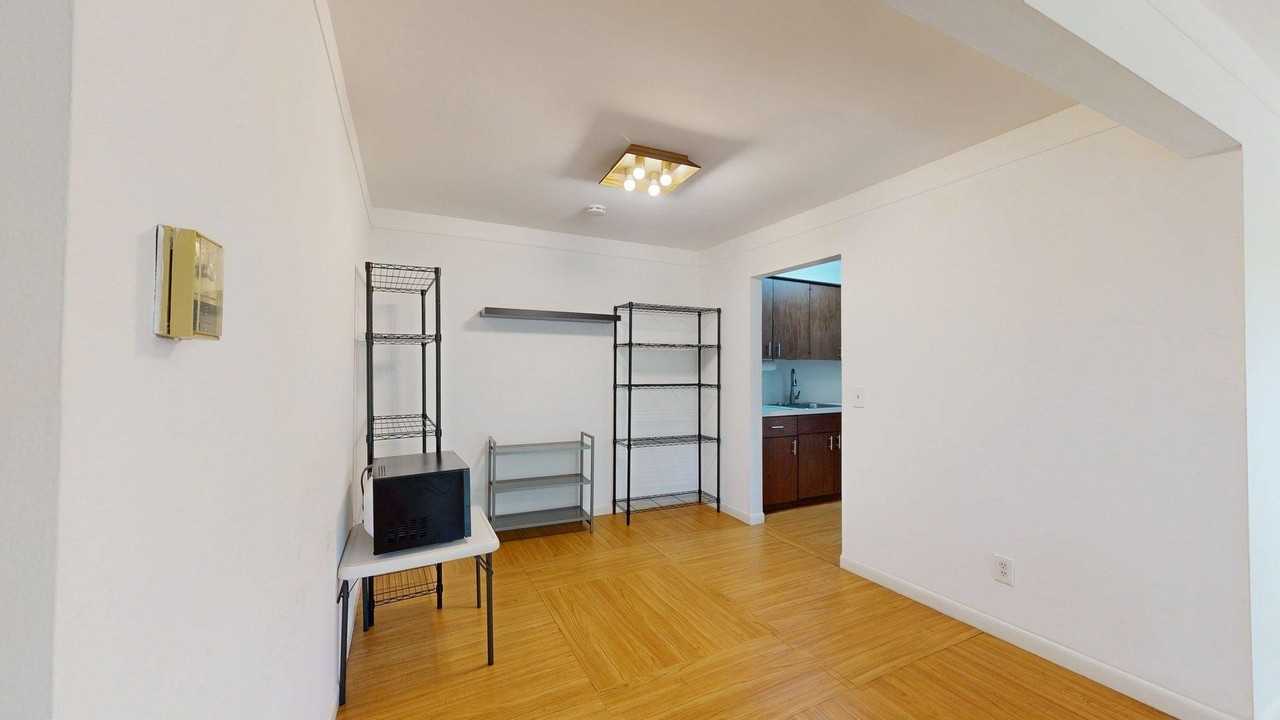 1225 Island Dr #103 - Photo 5 of 16