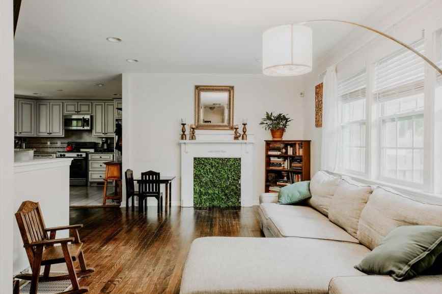 1496 Woodland Ave Se - Photo 7 of 10