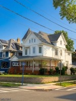 featured image of 262 Anderson St #2