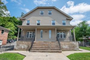 featured image of 160 Bloomfield Ave #B