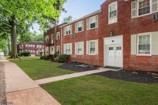 46 Parkway Vlg Apt F #Apt F - Photo 1 of 1