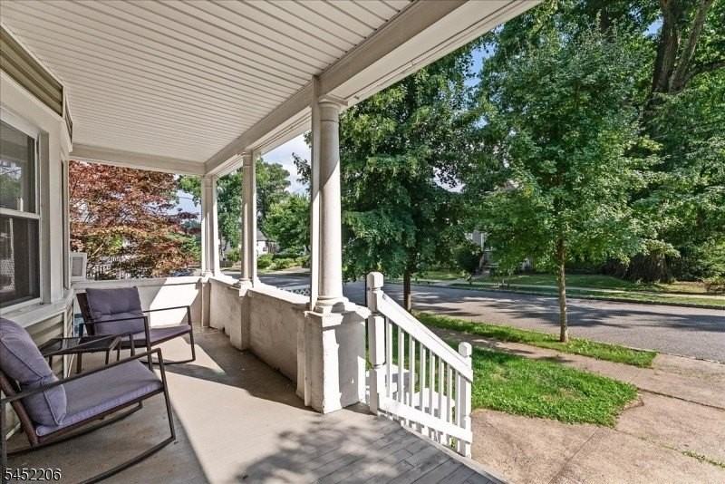 20 Howe Ave #2 - Photo 5 of 19