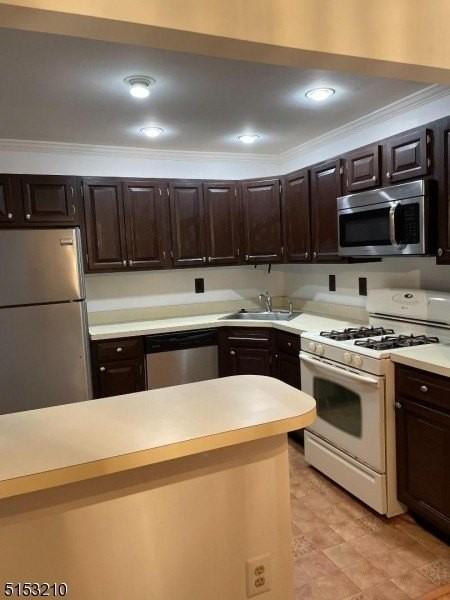 3301 Winder Dr - Photo 4 of 6