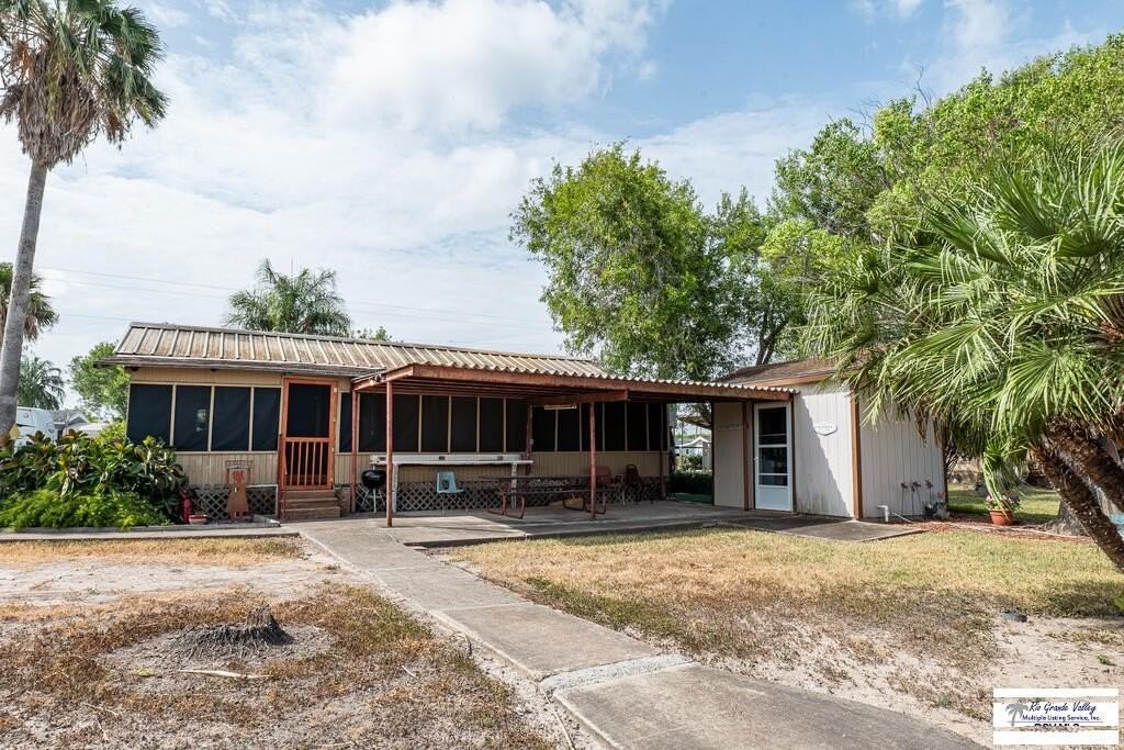 32781 Fm 2925 - Photo 2 of 11