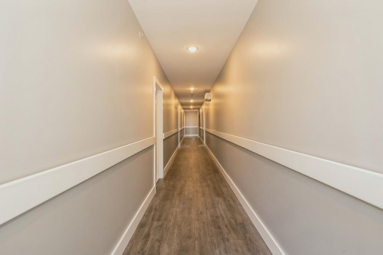 6108 Hudson Ave - Photo 5 of 11