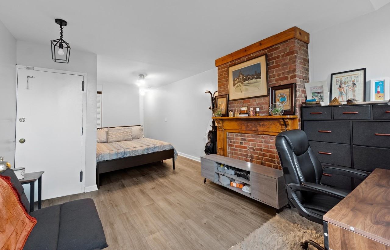 130 Adams St #2 - Photo 3 of 15