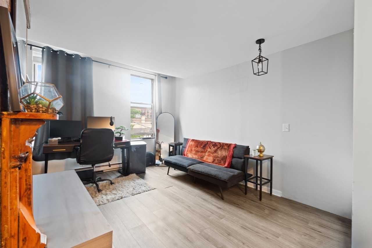 130 Adams St #2 - Photo 4 of 15