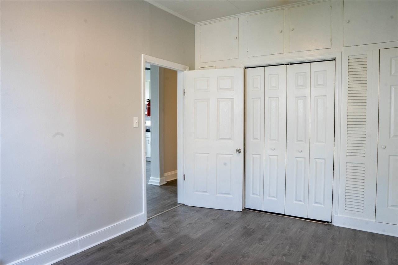 426 13th St #2 - Photo 5 of 25