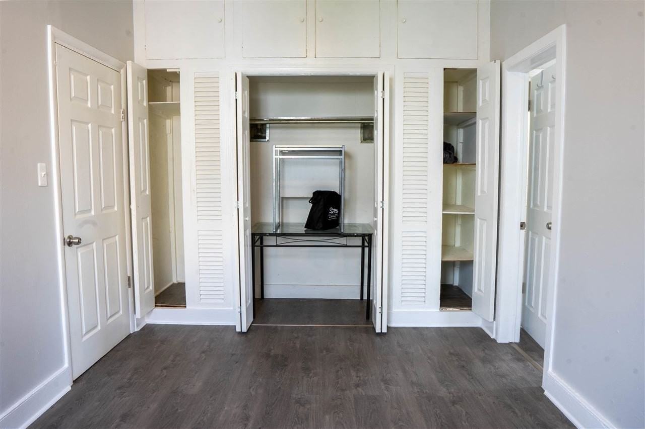 426 13th St #2 - Photo 6 of 25