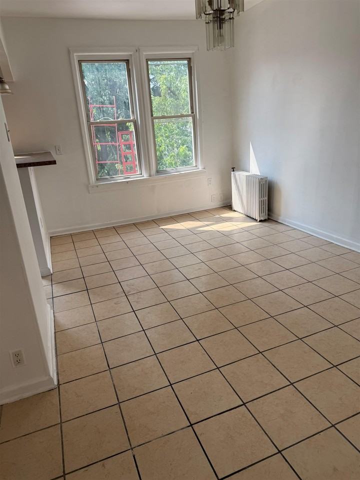 765 W Side Ave #2 - Photo 4 of 10