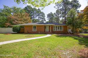 featured image of 1000 Robinwood Rd