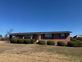 242 Maywood Dr - Photo 1 of 1