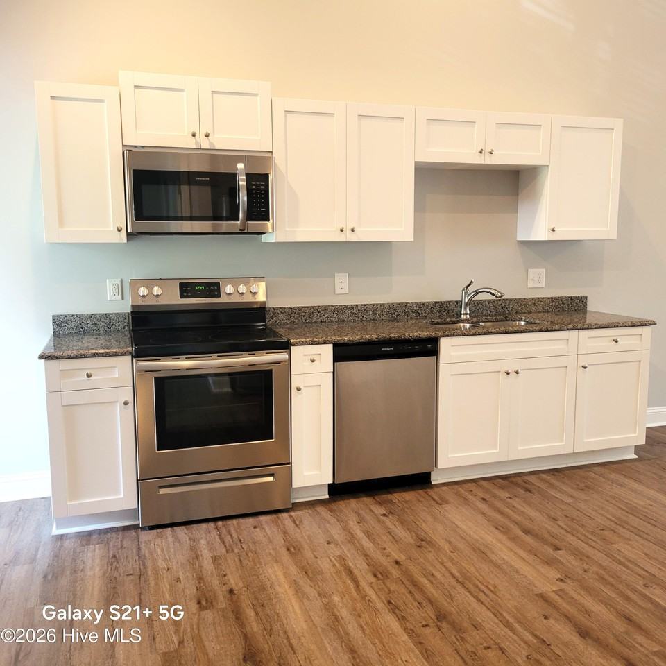 94 N Knoll Rd - Photo 7 of 24