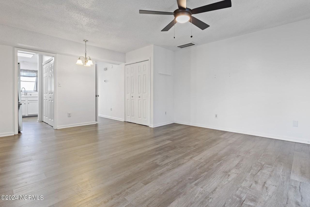 135 Greenford Pl - Photo 6 of 14