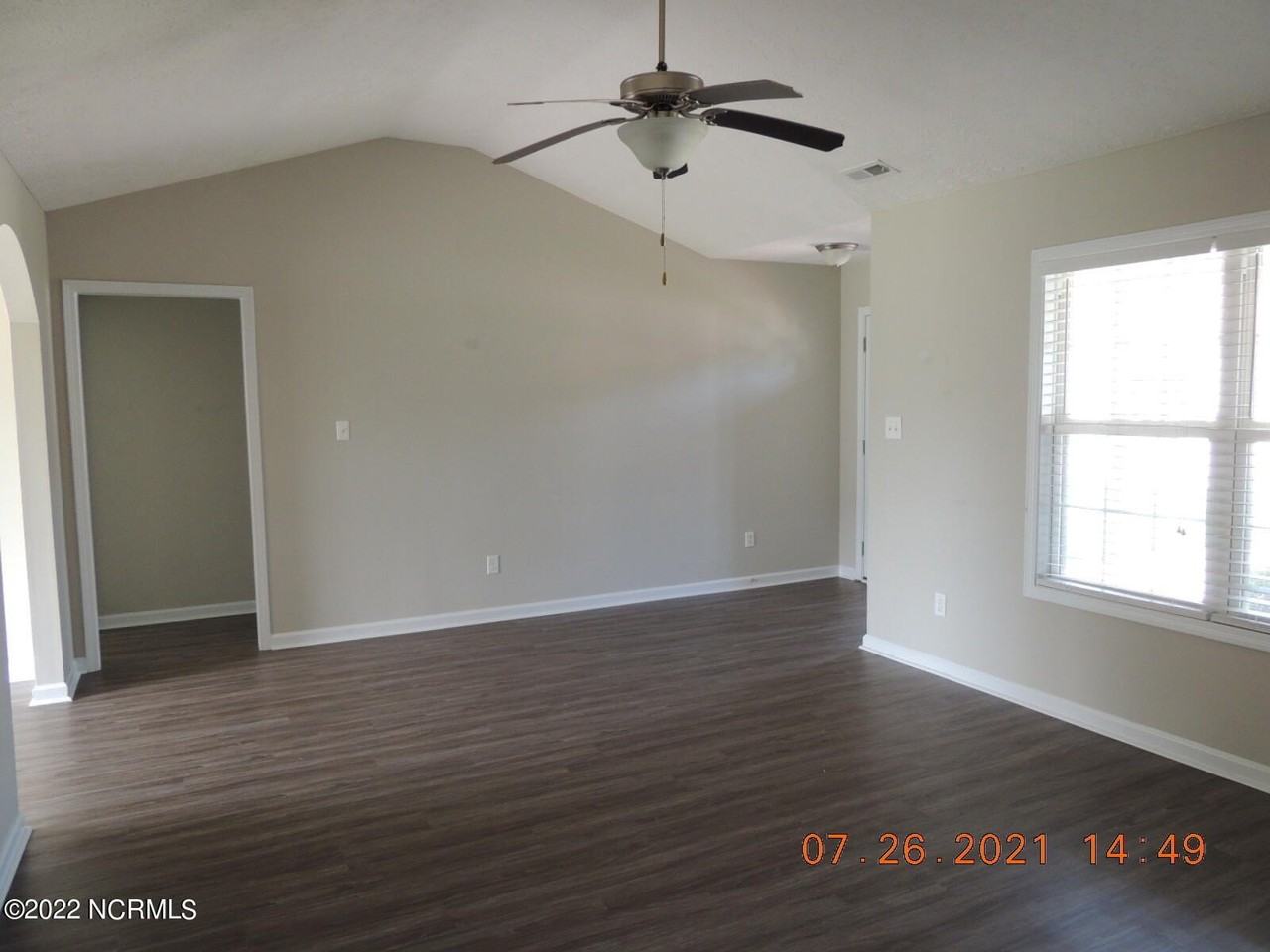 373 Sonoma Rd - Photo 4 of 35