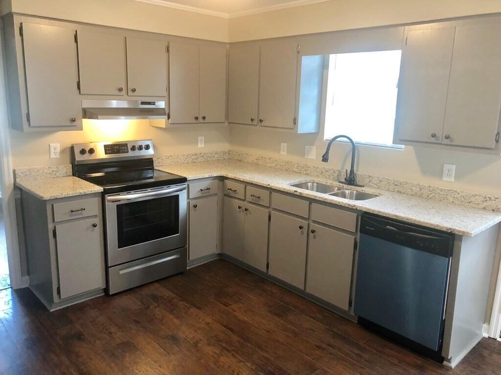 350 Candlewood Dr - Photo 5 of 22