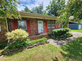 818 Williams St - Photo 1 of 1