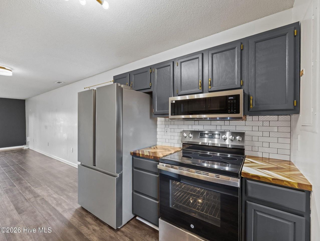 92 Shoreline Dr - Photo 6 of 20