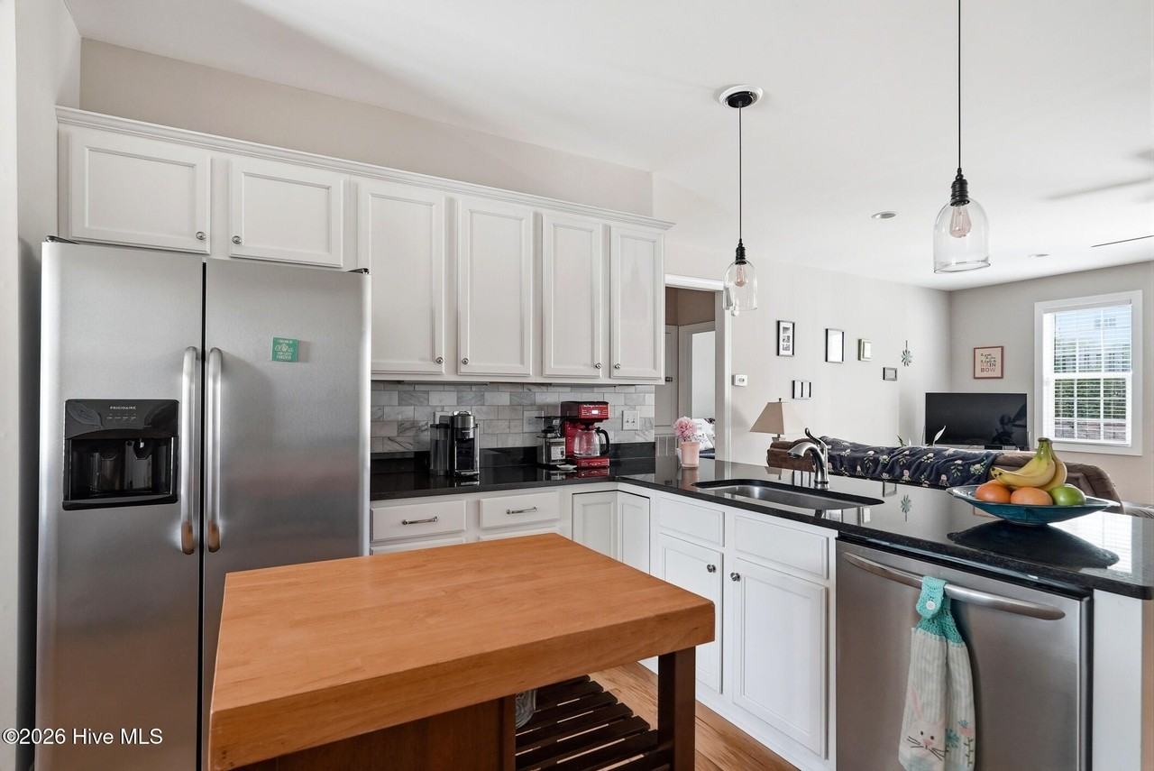11 Barkley Ln - Photo 6 of 34