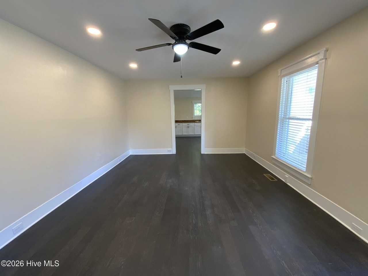 789 Main St #C - Photo 5 of 21