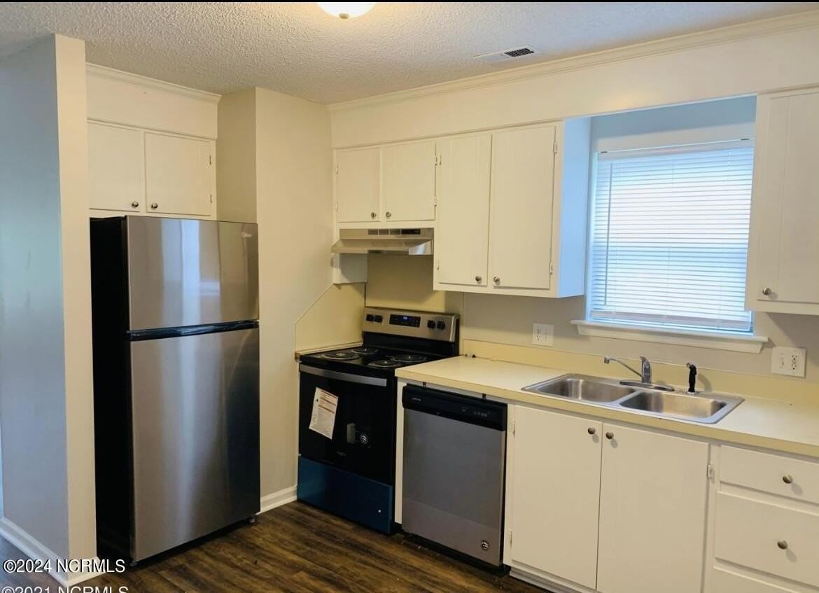 4223 Se College St #A - Photo 5 of 10