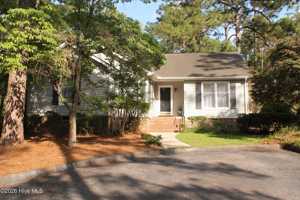 featured image of 1624 E Indiana Ave #13