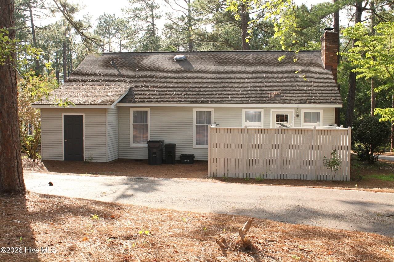 1624 E Indiana Ave #13 - Photo 4 of 29