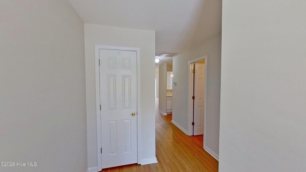4804 College Rd S #28 - Photo 3 of 23