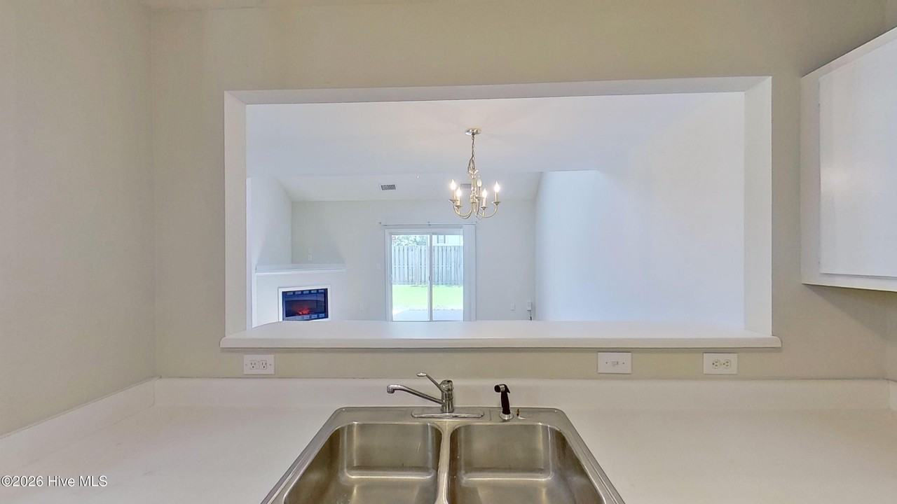 4804 College Rd S #28 - Photo 7 of 23