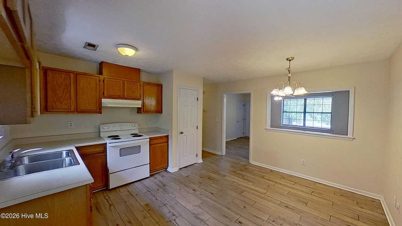 237 Bountiful Ln - Photo 5 of 16