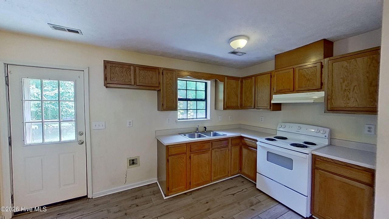 237 Bountiful Ln - Photo 6 of 16