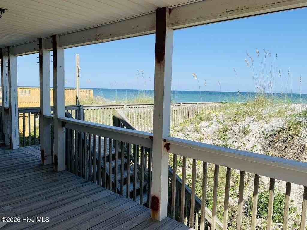 1115 Ocean Blvd - Photo 2 of 19