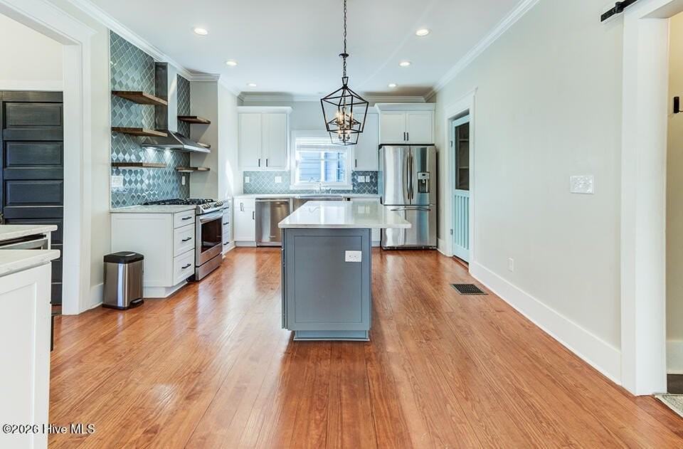 1812 Market St - Photo 4 of 48